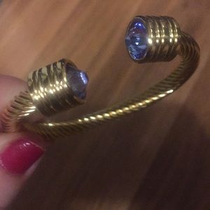 Twist bracelet bangle
